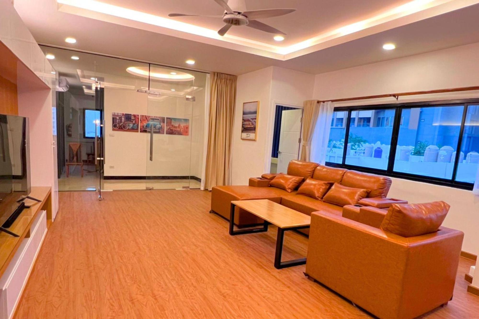 The Lodge Pattaya Zewnętrze zdjęcie