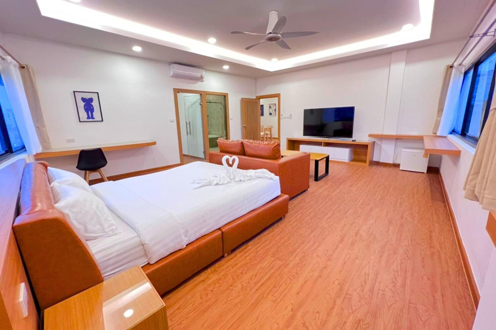 The Lodge Pattaya Zewnętrze zdjęcie
